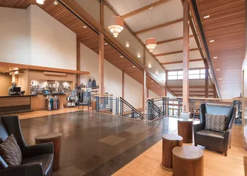 Cedarbrook Lodge hotel thumbnail 2