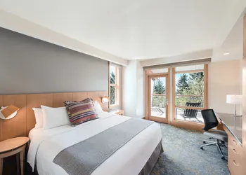 Cedarbrook Lodge hotel thumbnail 5