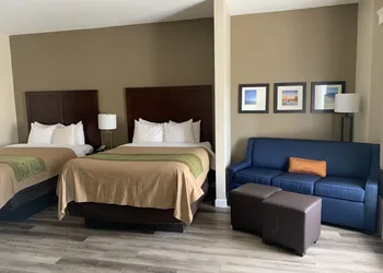 Comfort Inn & Suites Fort Walton Beach - Destin West hotel thumbnail 8