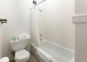 Hotel Ikon hotel thumbnail 3