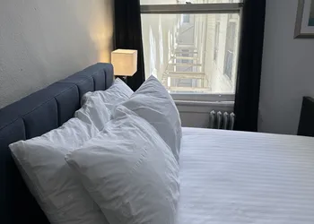 Hotel Ikon hotel thumbnail 7