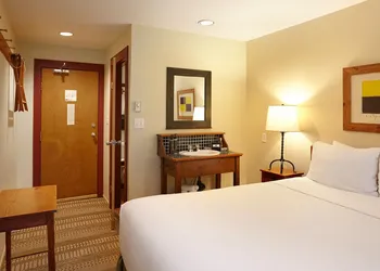 Middle Beach Lodge hotel thumbnail 8