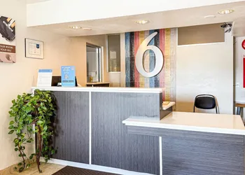 Studio 6 Grand Prairie, TX hotel thumbnail 4
