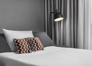 Hilton Garden Inn Toronto Airport hotel thumbnail 6