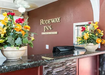 Rodeway Inn Cypress - Buena Park hotel thumbnail 3
