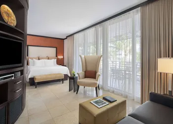 Z Ocean Hotel, Classico a Sonesta Collection hotel thumbnail 7