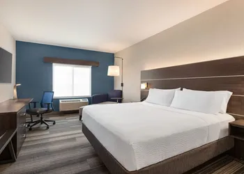 Holiday Inn Express Hotel & Suites Denver Airport by IHG hotel thumbnail 6