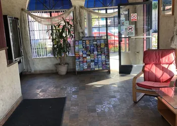 Travelers Inn hotel thumbnail 2