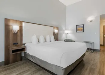 Best Western Plus First Coast Inn & Suites hotel thumbnail 7