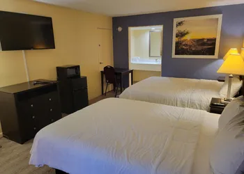 Homelodge hotel thumbnail 6