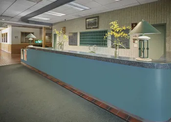 Crestwood Hotel hotel thumbnail 3