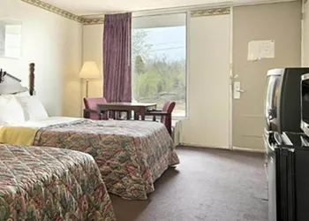 Royal Extended Stay Alcoa hotel thumbnail 8