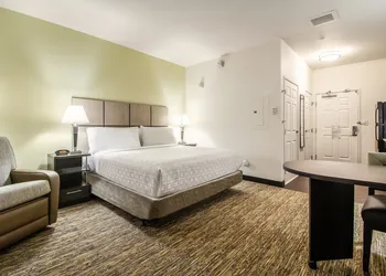 Candlewood Suites Portland Airport by IHG hotel thumbnail 5