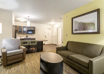 Candlewood Suites Portland Airport by IHG hotel thumbnail 6