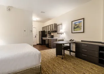 Candlewood Suites Portland Airport by IHG hotel thumbnail 7