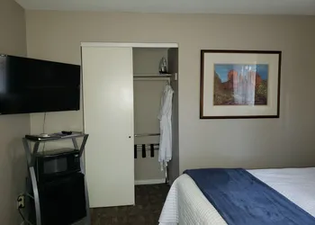 Baby Quail Inn hotel thumbnail 5