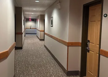 Stone Willow Inn hotel thumbnail 2