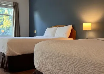 Stone Willow Inn hotel thumbnail 4