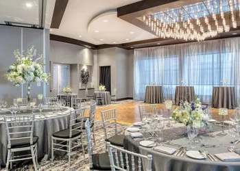 Renaissance by Marriott Boston Patriot Place Hotel hotel thumbnail 4