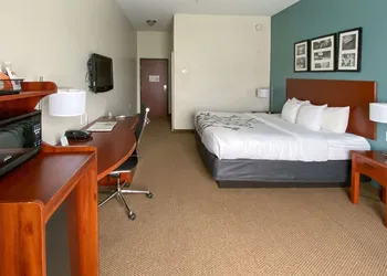 Sleep Inn And Suites Pearland - Houston South hotel thumbnail 3