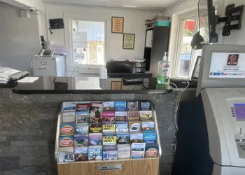 Whispering Pines Motel hotel thumbnail 2