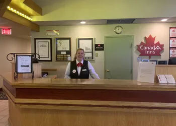 Canad Inns Destination Centre Garden City hotel thumbnail 2