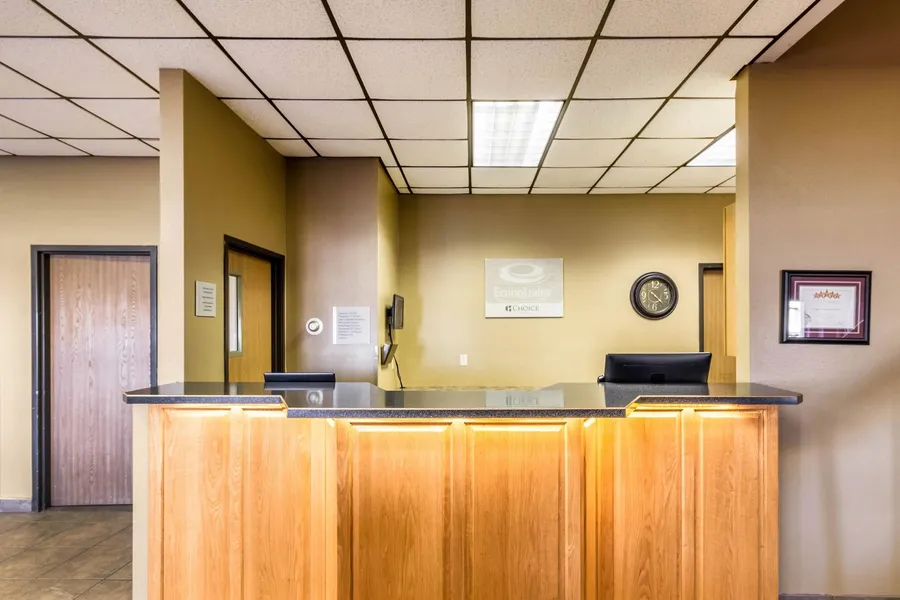 Econo Lodge Valley City hotel detail image 2