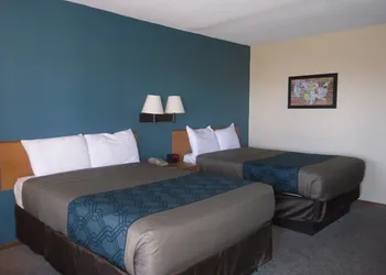 Econo Lodge Valley City hotel thumbnail 4