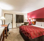 Econo Lodge Valley City hotel detail image 5