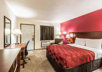 Econo Lodge Valley City hotel thumbnail 5