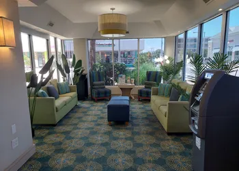 Comfort Suites Beachfront hotel thumbnail 3
