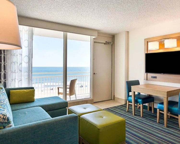 Comfort Suites Beachfront hotel detail image 6