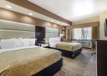 Best Western Plus Lackland Hotel & Suites hotel thumbnail 4