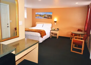 Glenwood Springs Inn hotel thumbnail 7