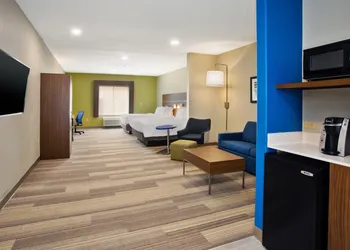 Holiday Inn Express & Suites Houston West - Katy by IHG hotel thumbnail 6