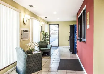 Rodeway Inn Shippensburg I-81 hotel thumbnail 4