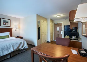Candlewood Suites Indianapolis Northwest by IHG hotel thumbnail 7
