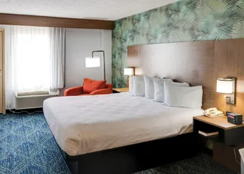 Park Grove Inn hotel thumbnail 6