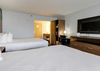 Park Grove Inn hotel thumbnail 7