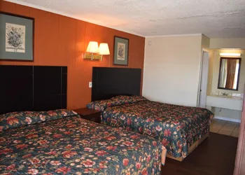 Dry Dock Motel hotel thumbnail 3