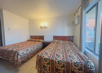 Dry Dock Motel hotel thumbnail 8