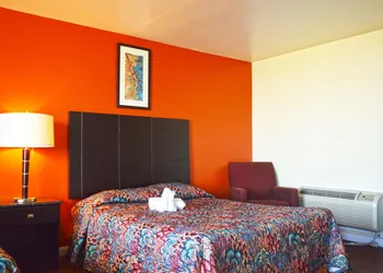 Skyview Manor Motel hotel thumbnail 6