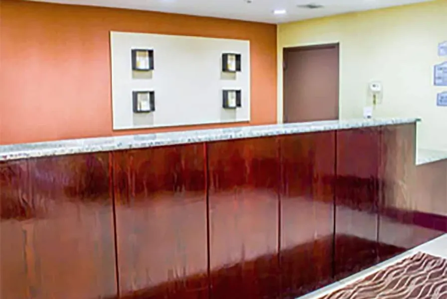 Travelodge by Wyndham Ozone Park hotel detail image 2