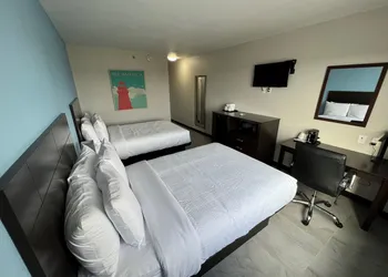Travelodge by Wyndham Ozone Park hotel thumbnail 4