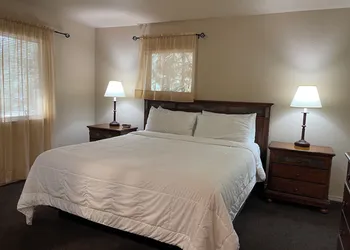Mount Shasta Resort hotel thumbnail 5