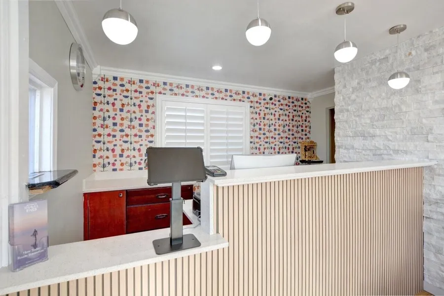 Signature Inn Medford Downtown hotel detail image 6