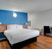 Signature Inn Medford Downtown hotel detail image 7