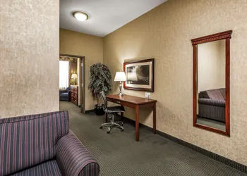 Redwood Inn & Suites - Grande Prairie hotel thumbnail 8