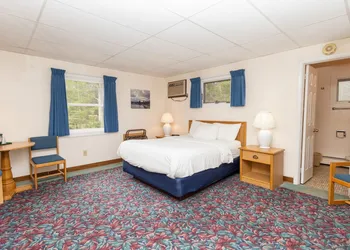 Cedar Motor Inn hotel thumbnail 8