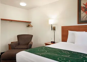 Travelodge by Wyndham Low Moor Near Covington hotel thumbnail 3